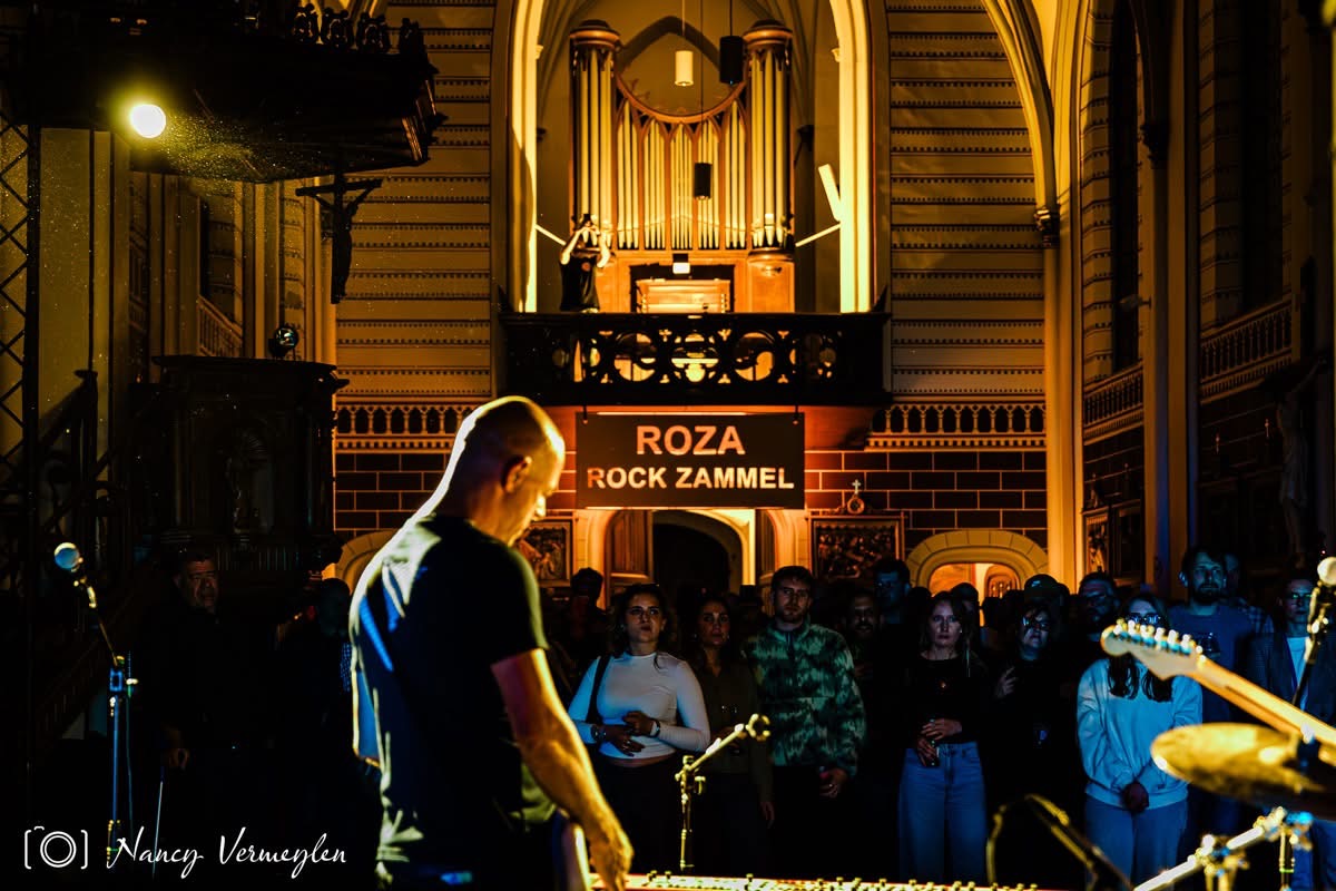Rock Zammel live in de kerk — concertbeeld 4 (© Nancy Vermeylen)